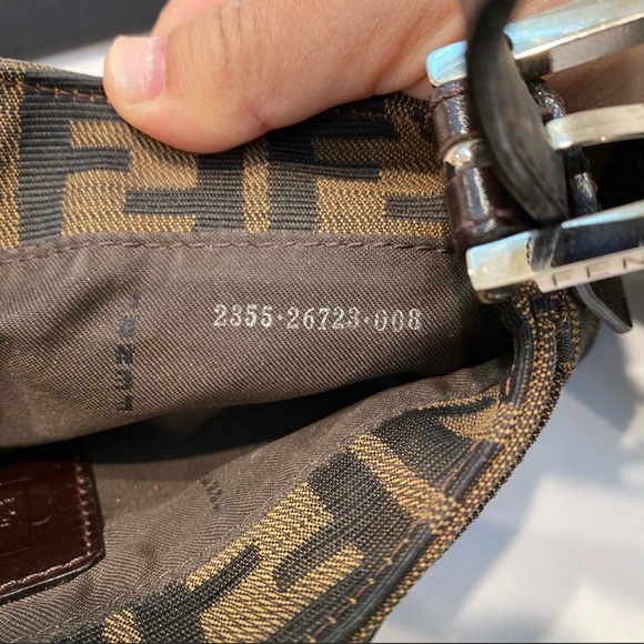 Stunning well loved Fendi mini Zucca print canvas shoulder bag. - Picture 7 of 7